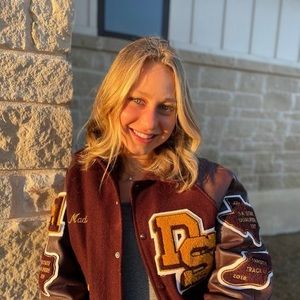 Meet your Posher, Maddie